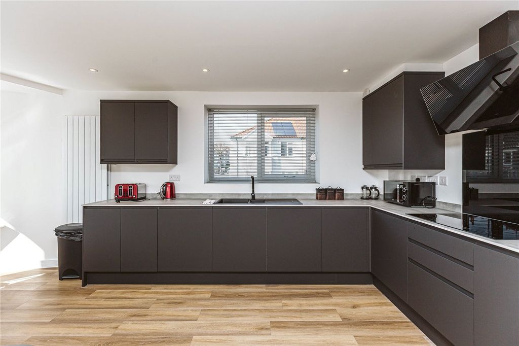 Additional image 3 of 6 bed flat to rentFilton Avenue, Horfield, Bristol BS7