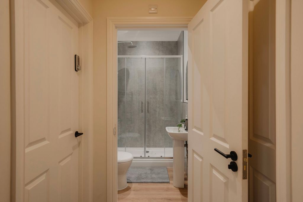Additional image 41 of 5 bed detached house to rentNevil Road, Bristol BS7