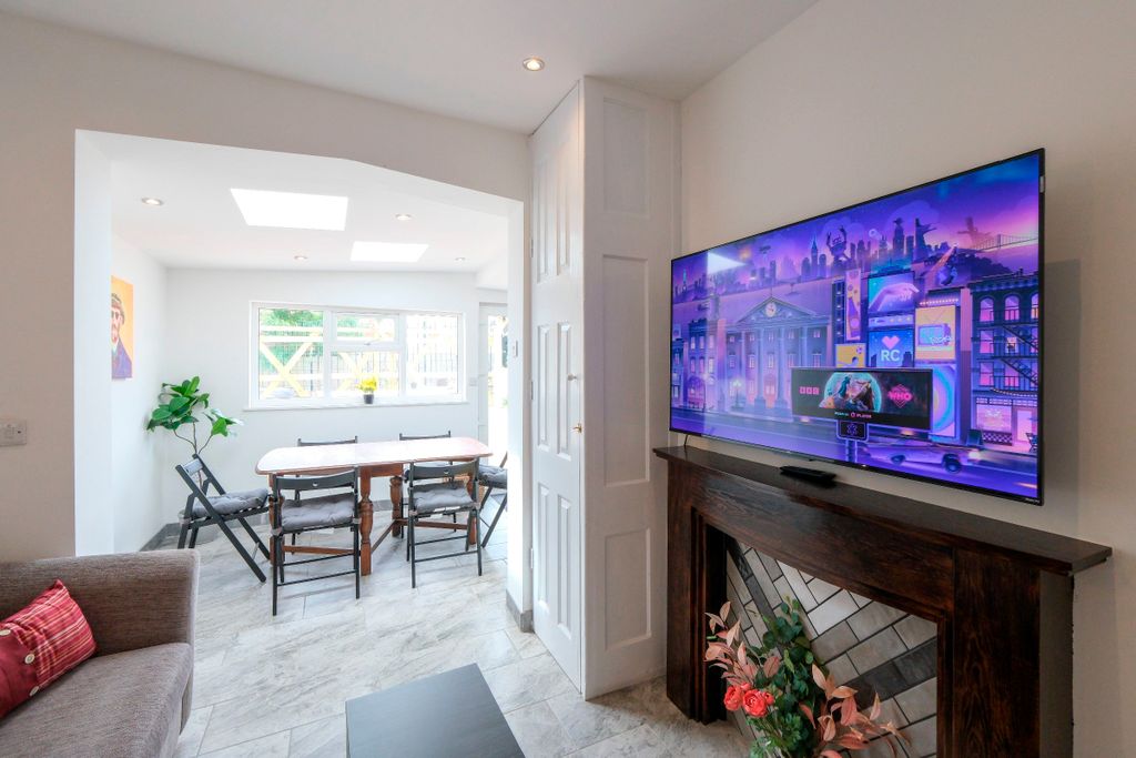Additional image 30 of 5 bed semi-detached house to rentDouglas Road, Horfield, Bristol BS7