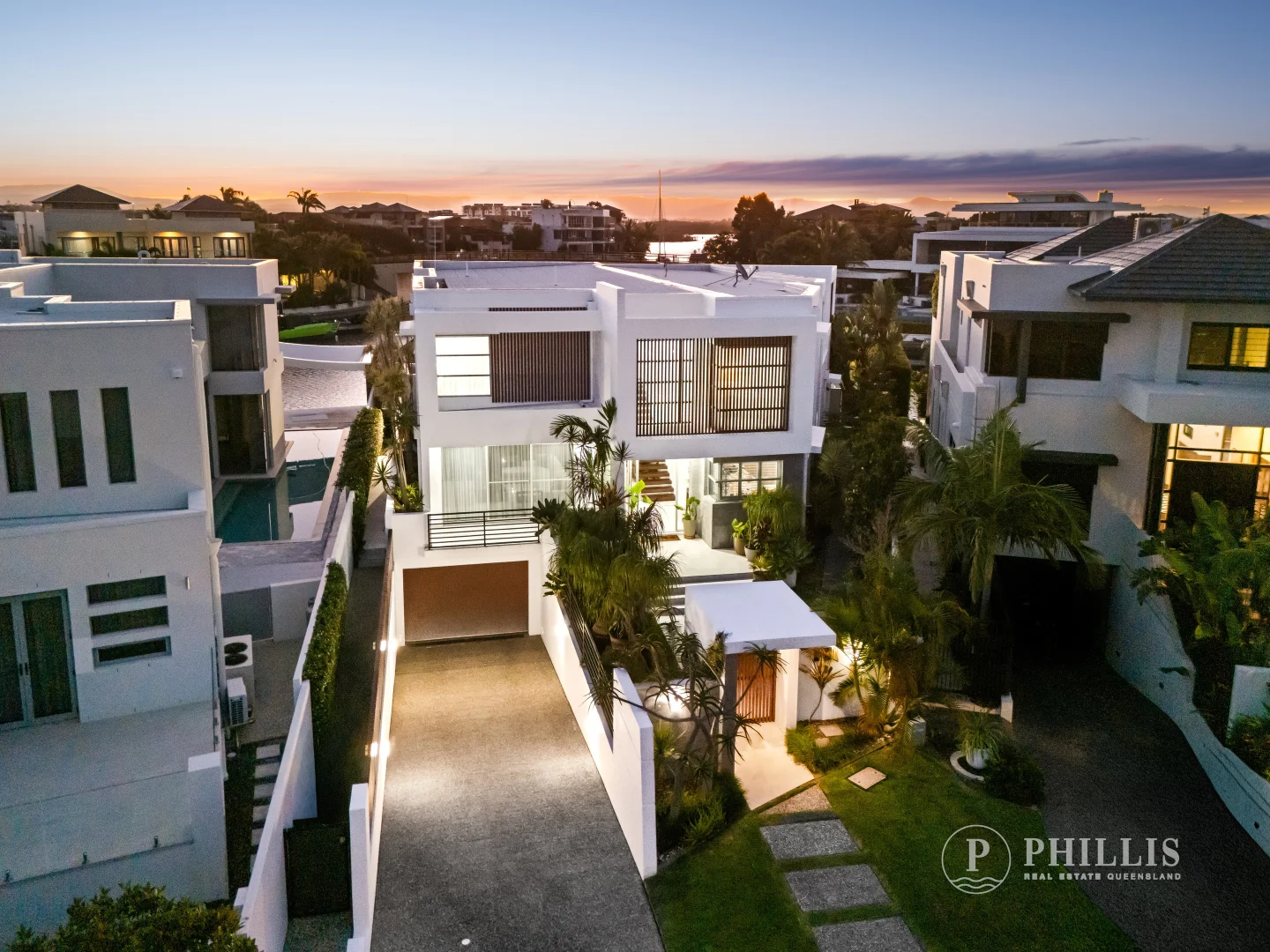 Additional image 38 of 86 Royal Albert Crescent, Sovereign Islands QLD 4216