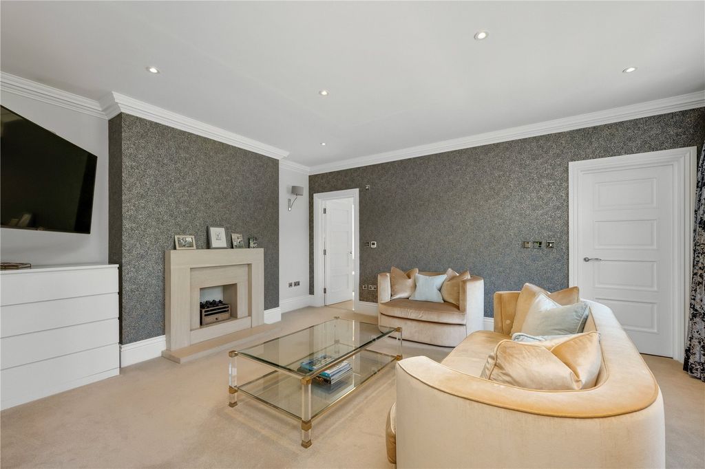 Additional image 18 of 6 bed detached house to rentBrockenhurst Road, Ascot, Berkshire SL5