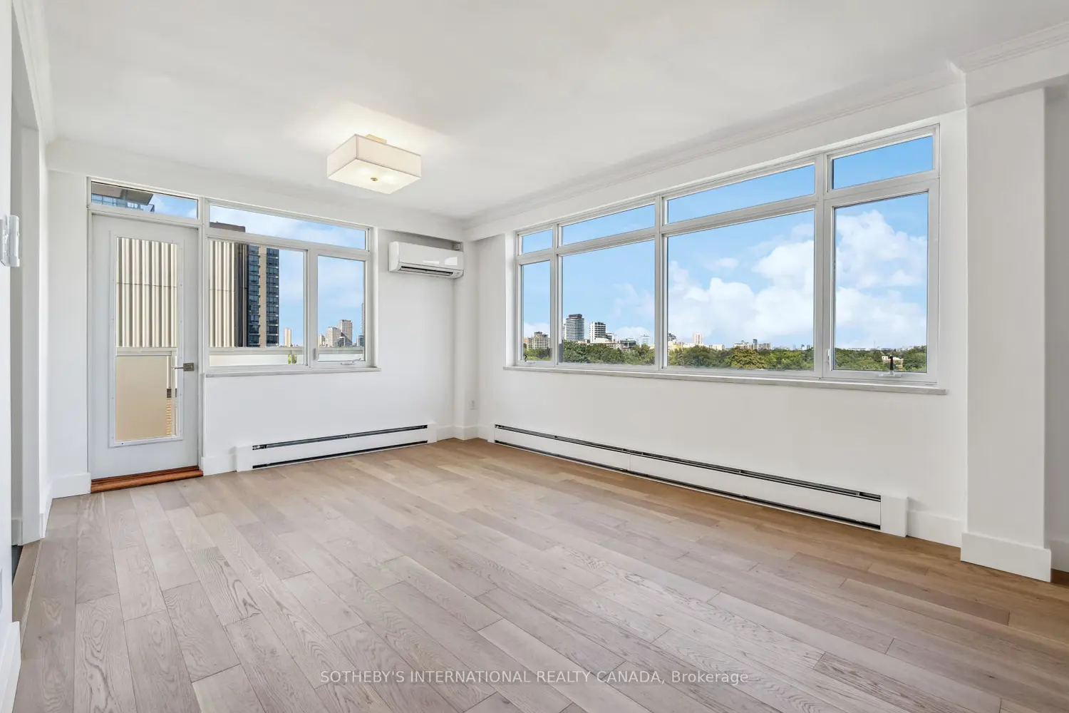 Additional image 6 of 581 Avenue Road 1005