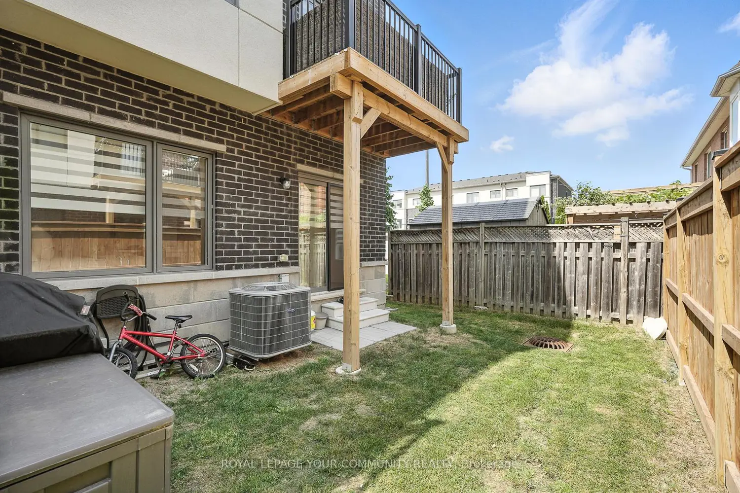 Additional image 17 of 19 Heathrow Lane