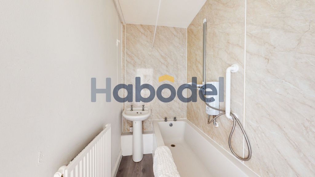 Additional image 3 of 3 bed semi-detached house to rentWarren Close, Intake, Doncaster DN2