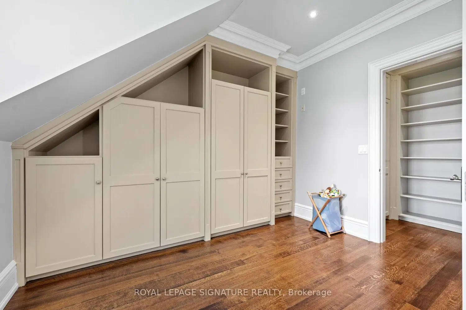 Additional image 12 of 6845 Second Line