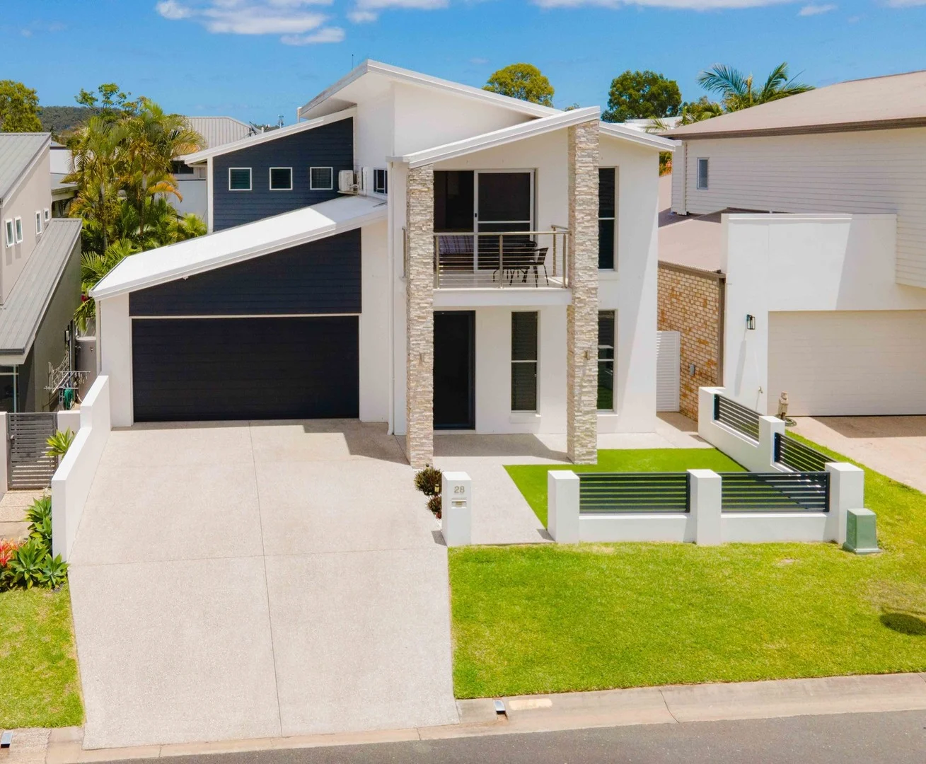 28 Meridien Avenue, Varsity Lakes QLD 4227
