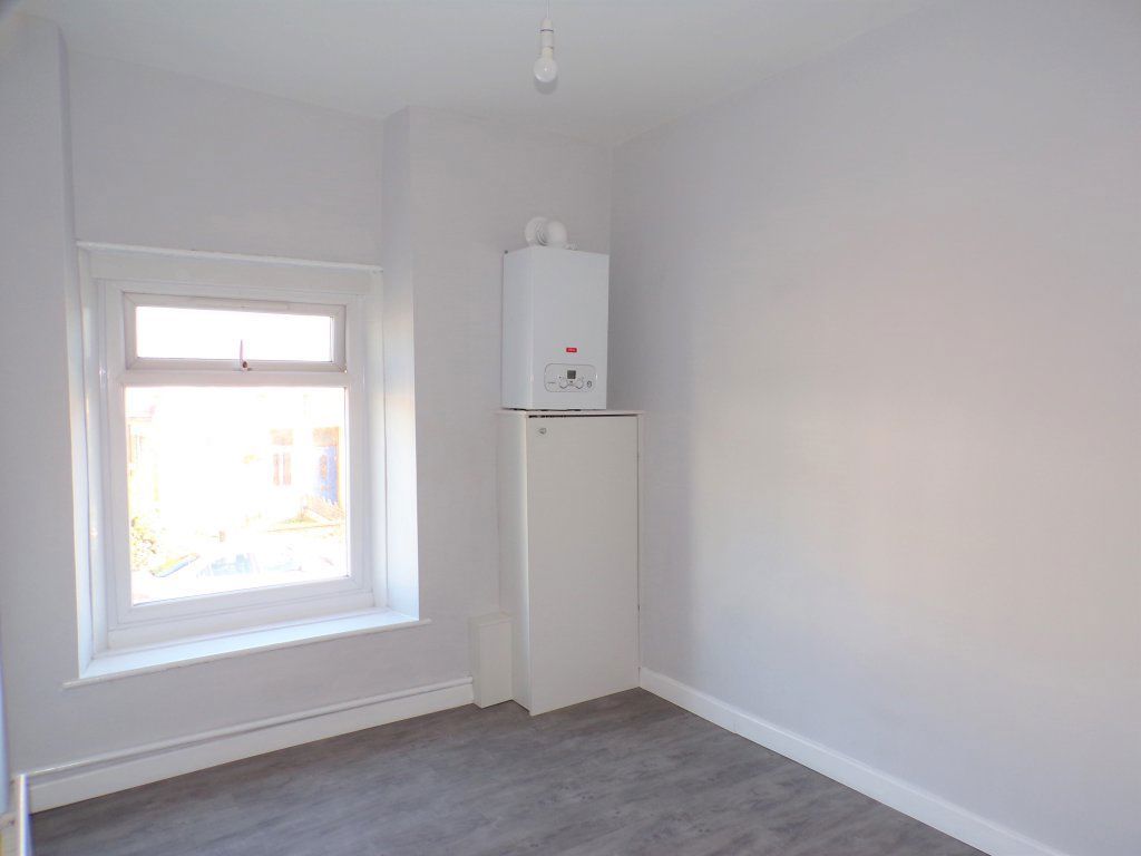 Additional image 5 of 2 bed flat to rentFff 117 Commercial Street, Risca NP11