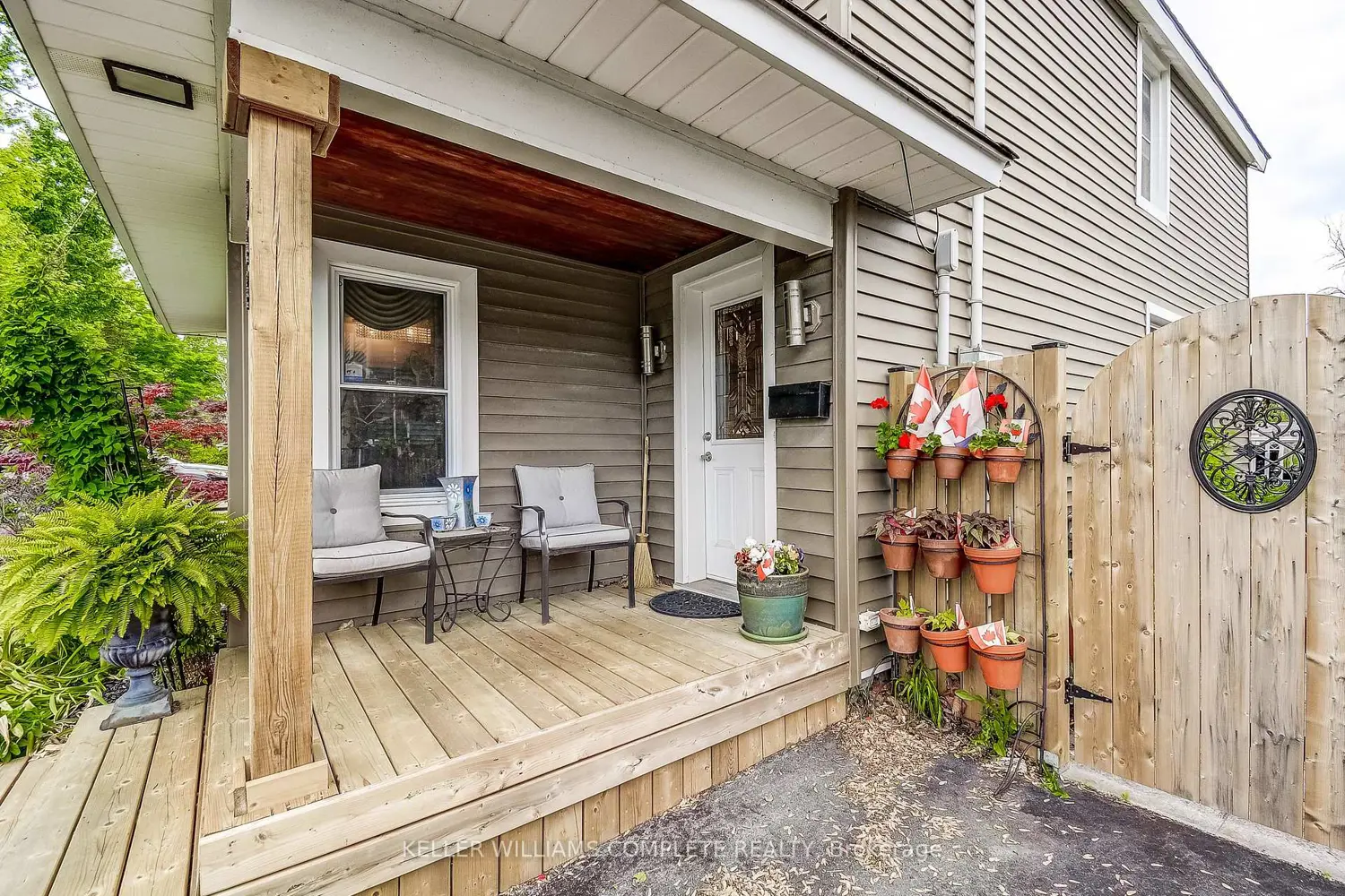 344 Phipps Street photo 2