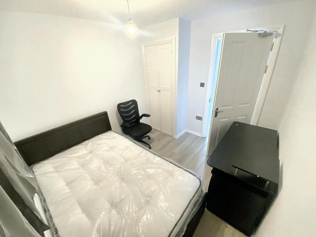 Additional image 5 of 6 bed semi-detached house to rentHogarth Walk 37, Bristol BS7