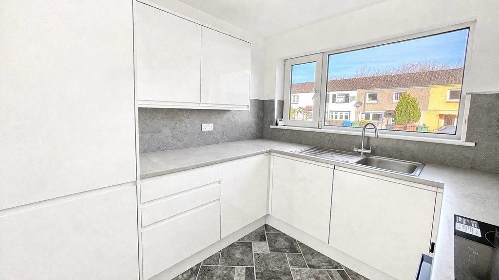 Additional image 2 of 4 bed end terrace house to rentWhinbank, Livingston EH54