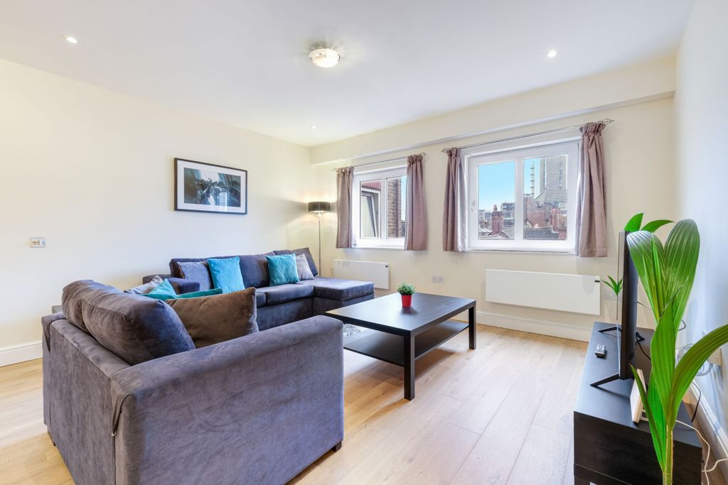 Additional image 18 of 3 bed flat to rentQueen Street, Maidenhead SL6