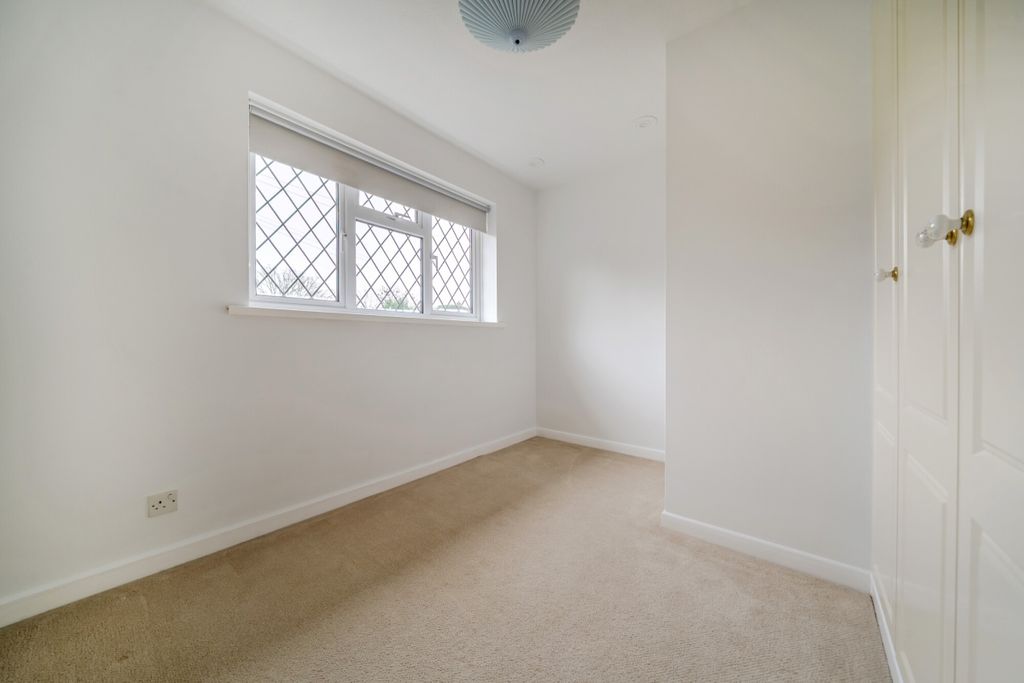 Additional image 13 of 5 bed detached house to rentNorton Park, Ascot SL5