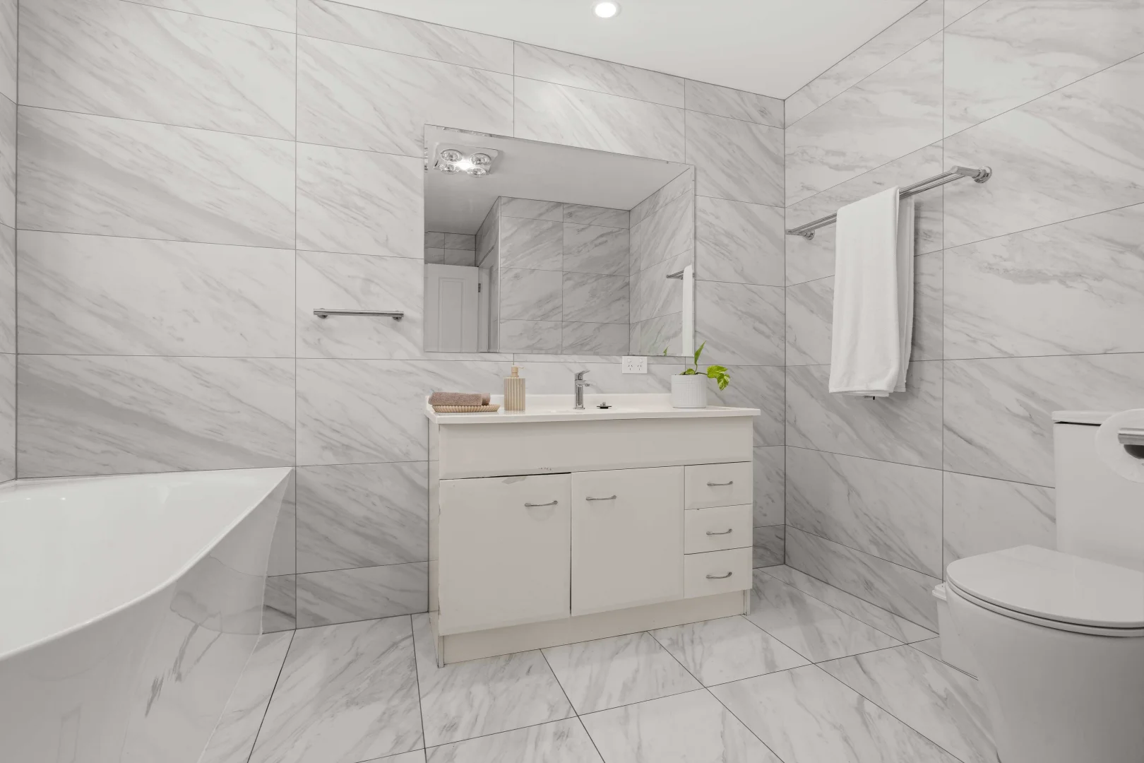 Additional image 5 of 123 Prince Edward Avenue, Culburra Beach NSW 2540