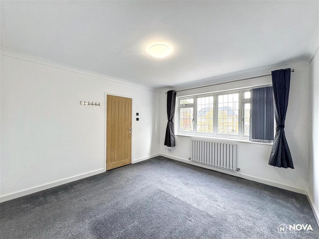 Additional image 22 of 4 bed detached house to rentOld Bedford Road, Luton LU2
