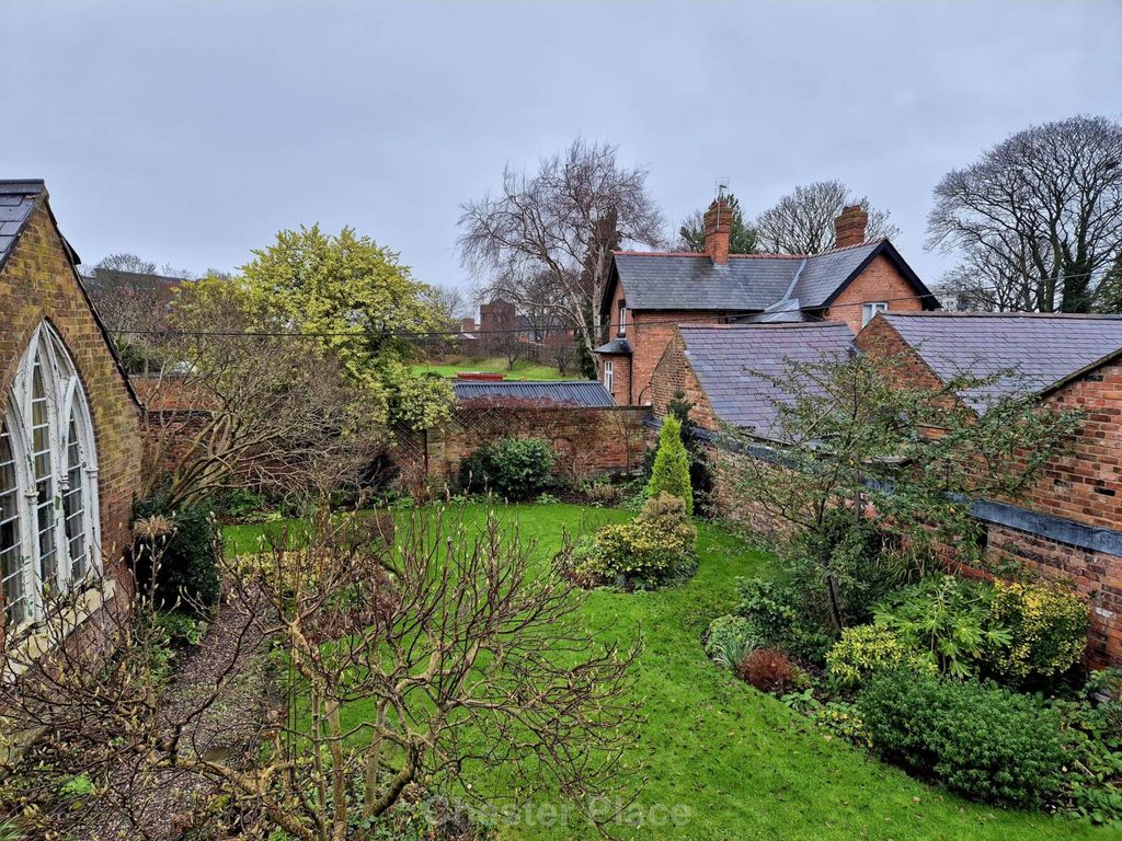 Additional image 12 of 5 bed end terrace house to rentAbbey Street, Chester CH1