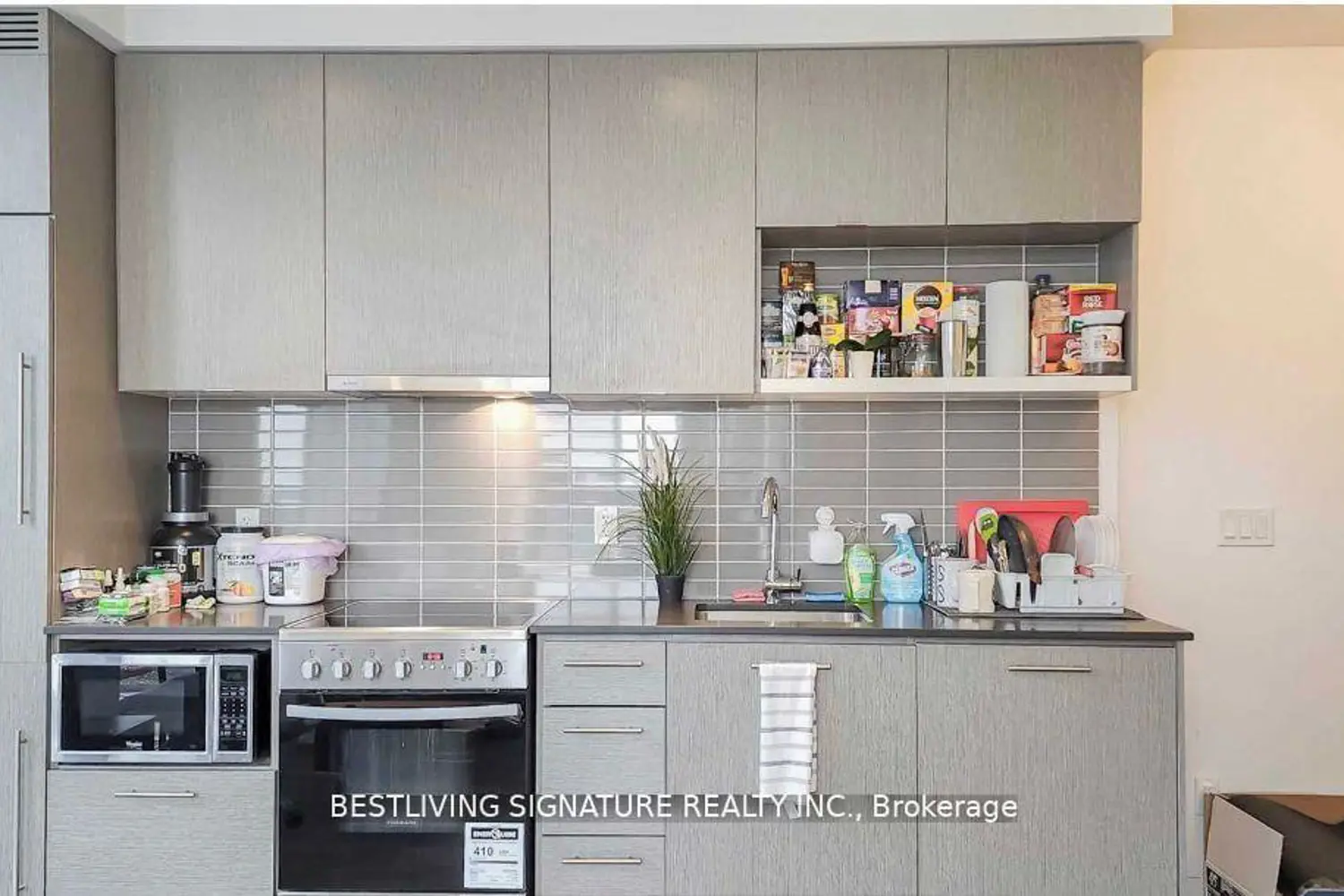 Additional image 6 of 435 Richmond Street 1409