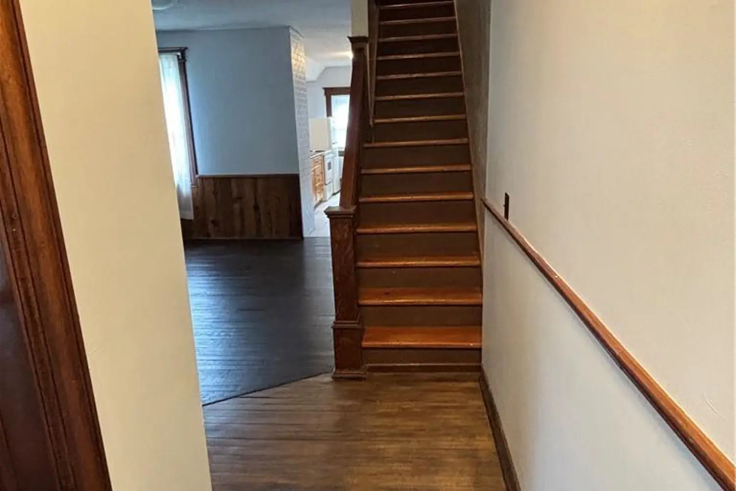 Additional image 6 of 463 East Main Street