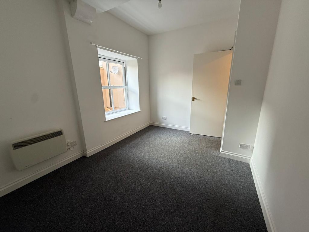 Additional image 5 of 1 bed flat to rentNewton Road, Yeovil BA20