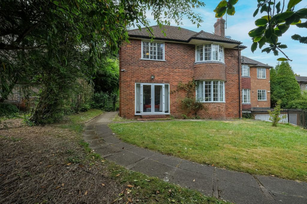 Additional image 41 of 5 bed detached house to rentMarlow Hill, High Wycombe HP11