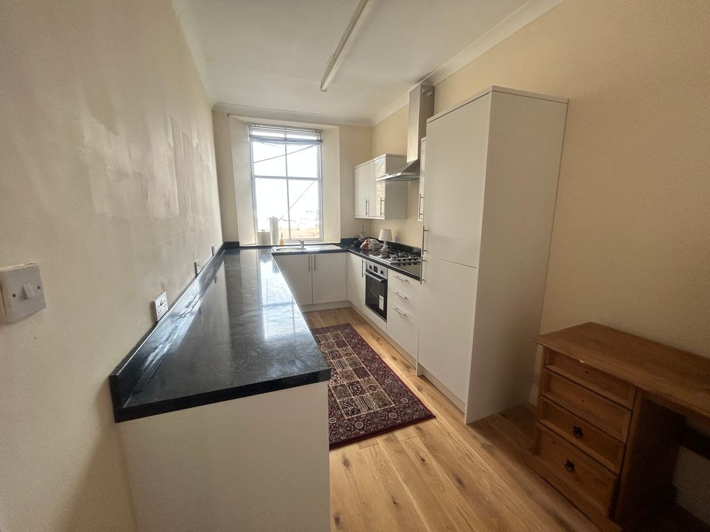 Additional image 6 of 2 bed flat to rentPort Street, Stirling FK8