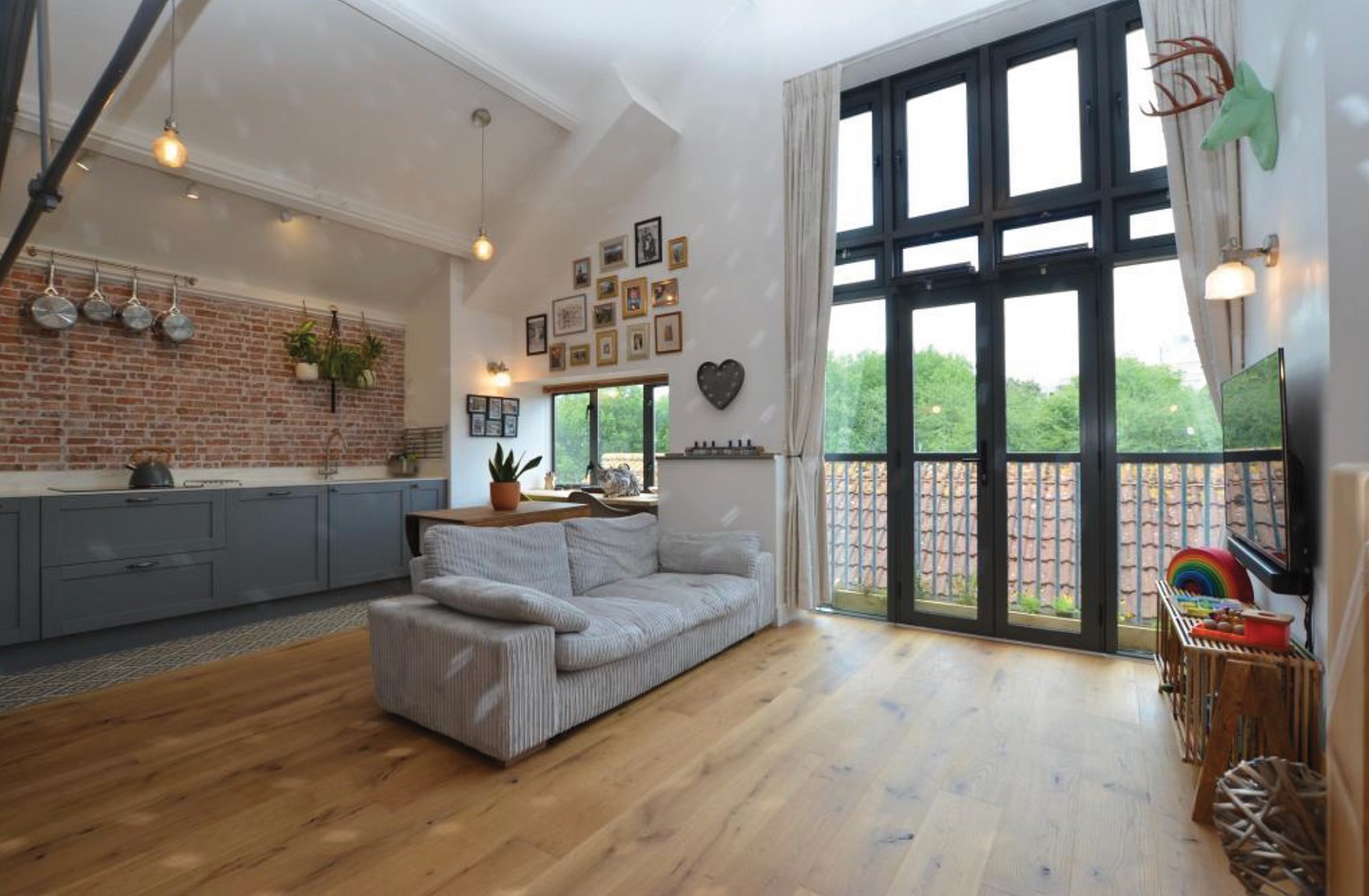 2 Bed Penthouse, Georges Square, BS1, N1 7GU