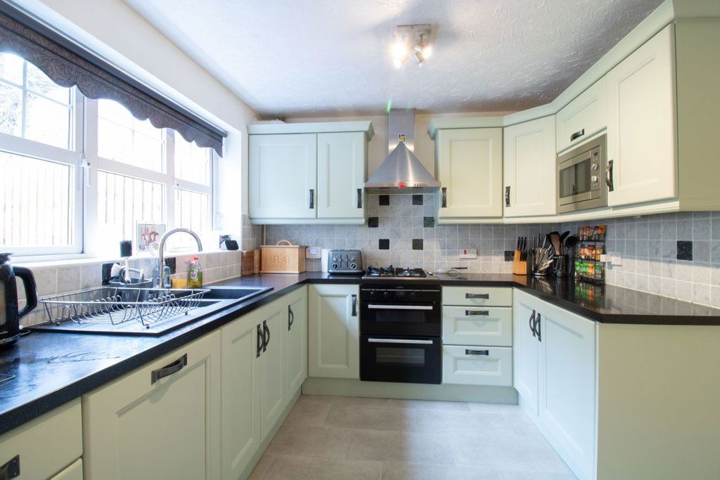 Additional image 27 of 4 bed property to rent14 Coed Gelli Park, Cwmgelli, Blackwood NP12