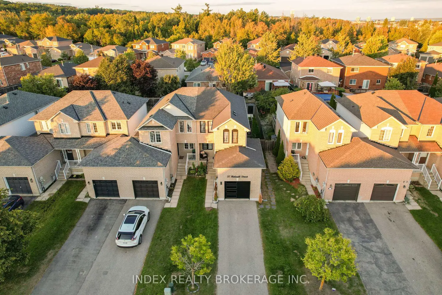 Additional image 2 of 37 Ridwell Street