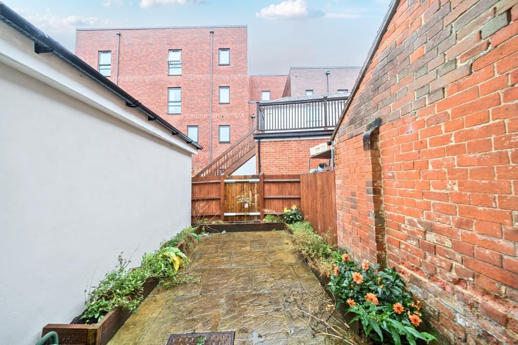 Additional image 18 of 2 bed flat to rentNewbury, Berkshire RG14