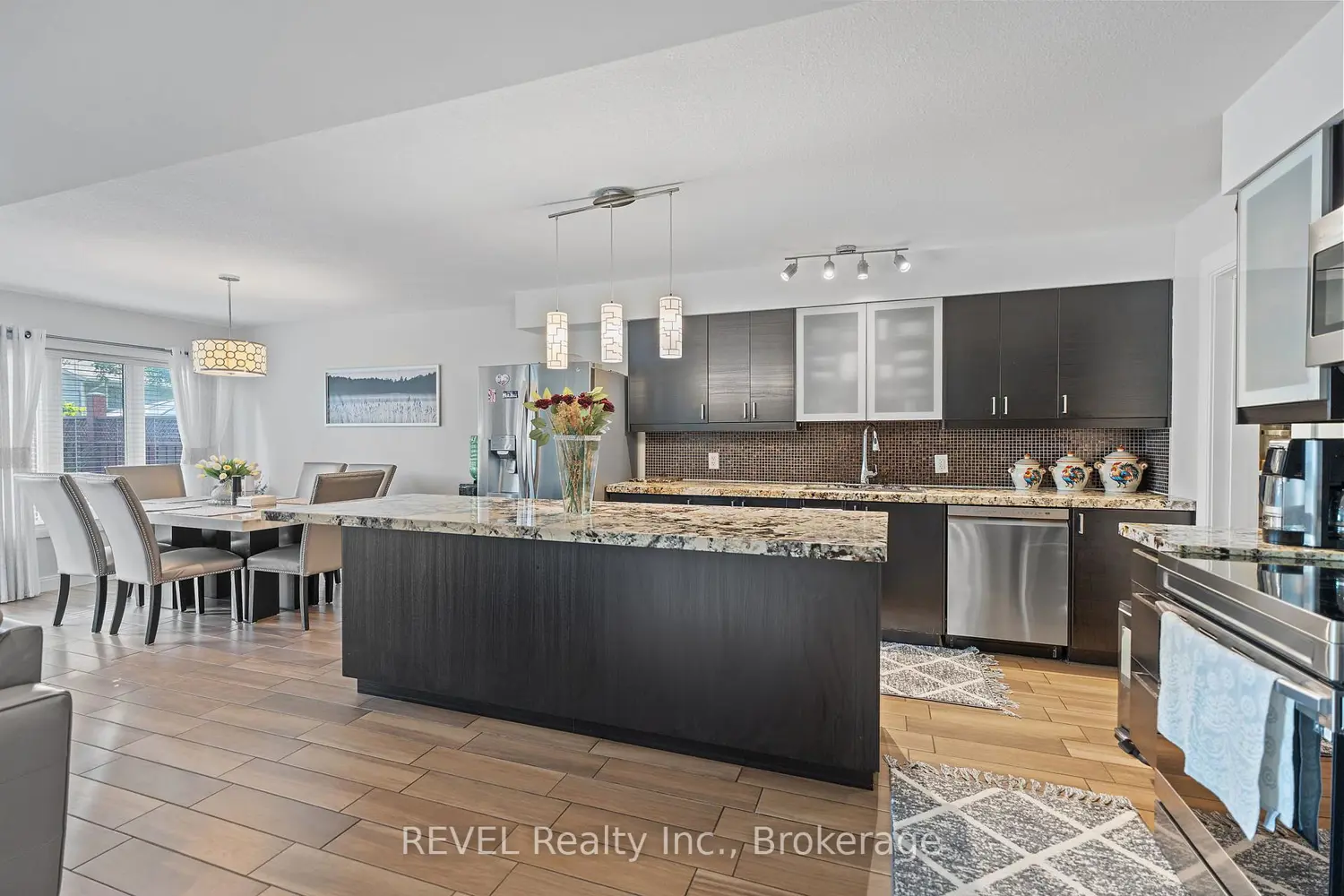 Additional image 5 of 6558 Montrose Road