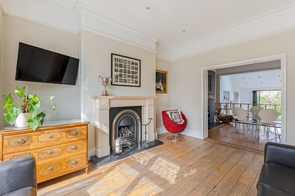 Additional image 10 of 5 bed semi-detached house to rentTrafford Road, Alderley Edge SK9