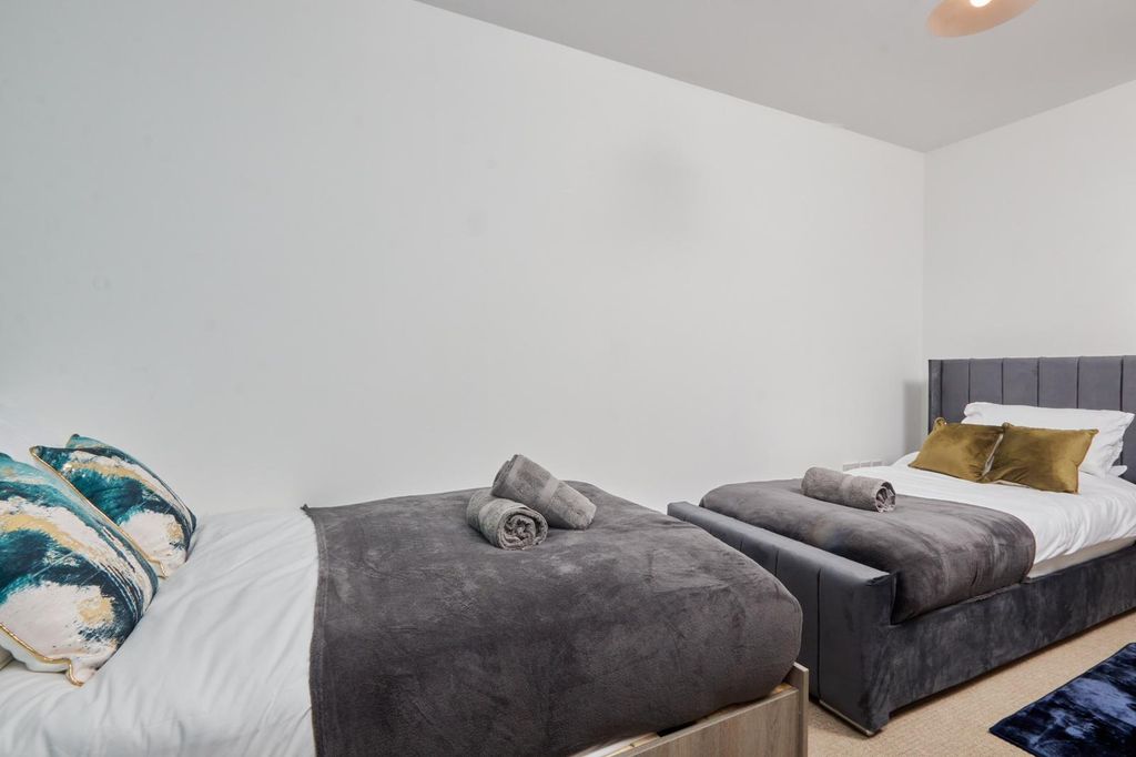 Additional image 17 of 2 bed maisonette to rentSaint Michael's Lane, Leeds LS6