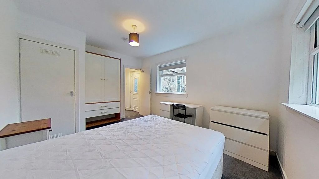 Additional image 12 of 3 bed flat to rentQueen Street, Stirling, Stirlingshire FK8