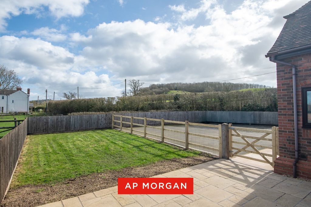 Additional image 21 of 3 bed detached house to rentWoodgate Road, Stoke Prior, Bromsgrove, Worcestershire B60