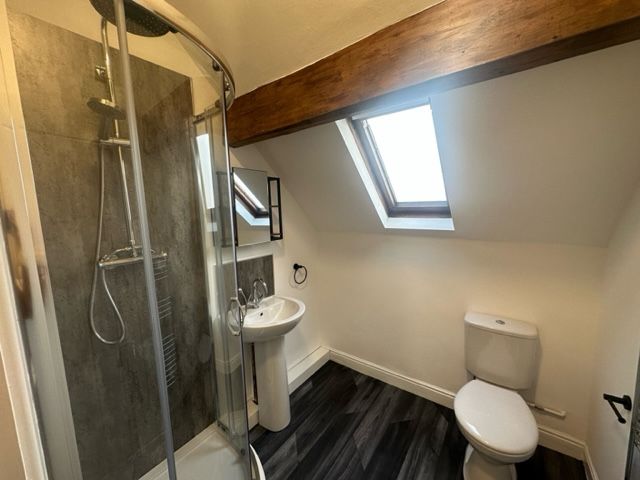 Additional image 8 of 3 bed terraced house to rentBeechwood View, Burley, Leeds LS4