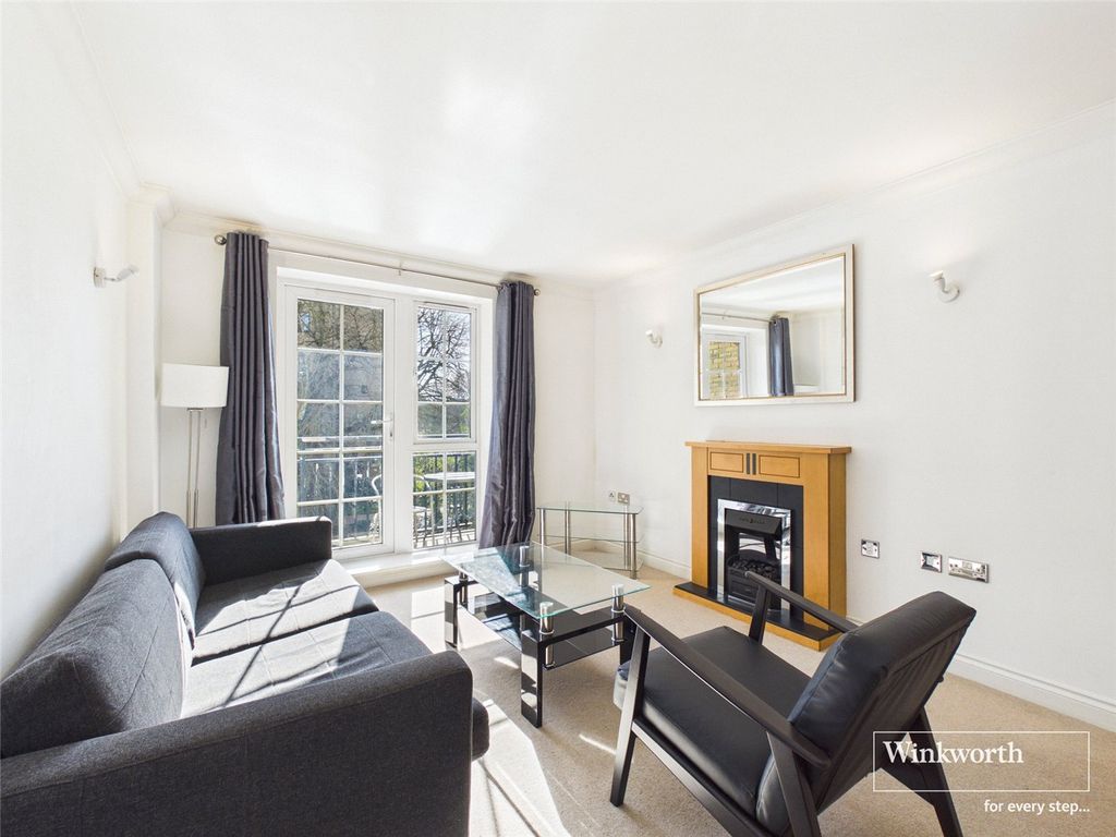 Additional image 2 of 3 bed flat to rentRiverside House, Fobney Street, Reading, Berkshire RG1