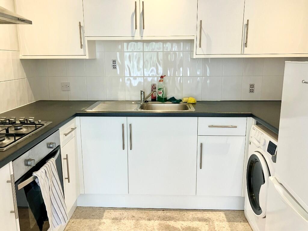 Additional image 4 of Hawkshill, Dellfield, St. Albans, AL1 5HU