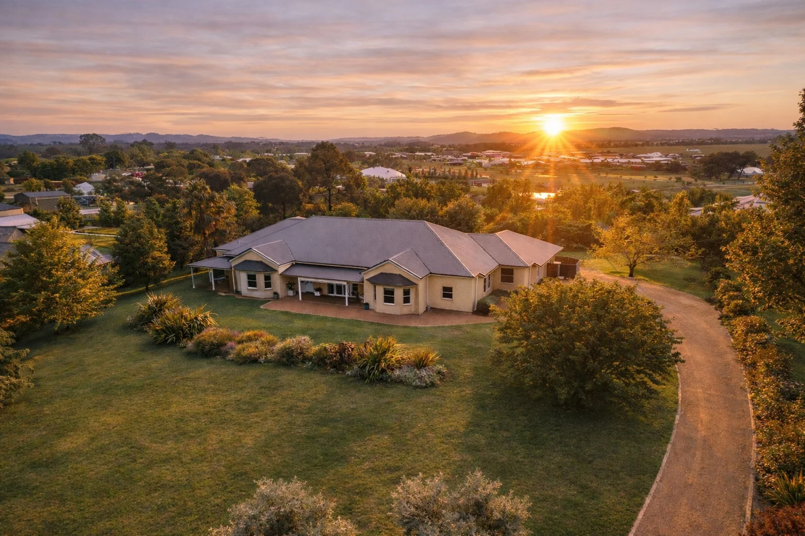 18 Robert Hoddle Grove, Mudgee NSW 2850