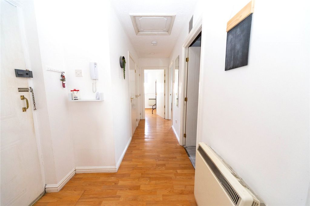 Additional image 8 of 2 bed flat to rentGerddi Margaret, Barry CF62