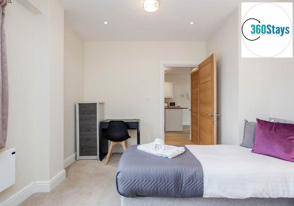 Additional image 13 of 2 bed flat to rentQueen Street, Maidenhead SL6
