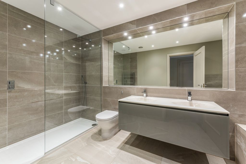 Additional image 8 of 2 bed flat to rentKingswood, Ascot SL5