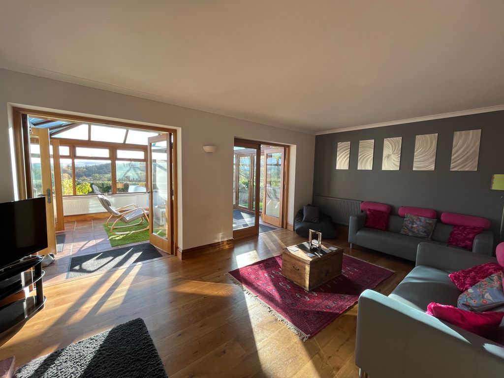 Additional image 3 of 5 bed property to rentWoolminstone, Crewkerne TA18