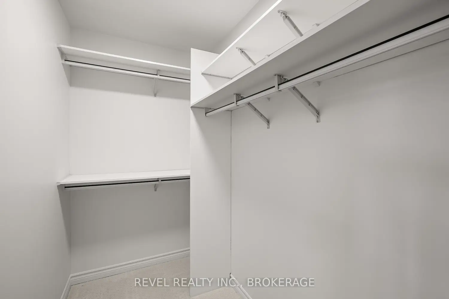 Additional image 11 of 332 Dockside Drive