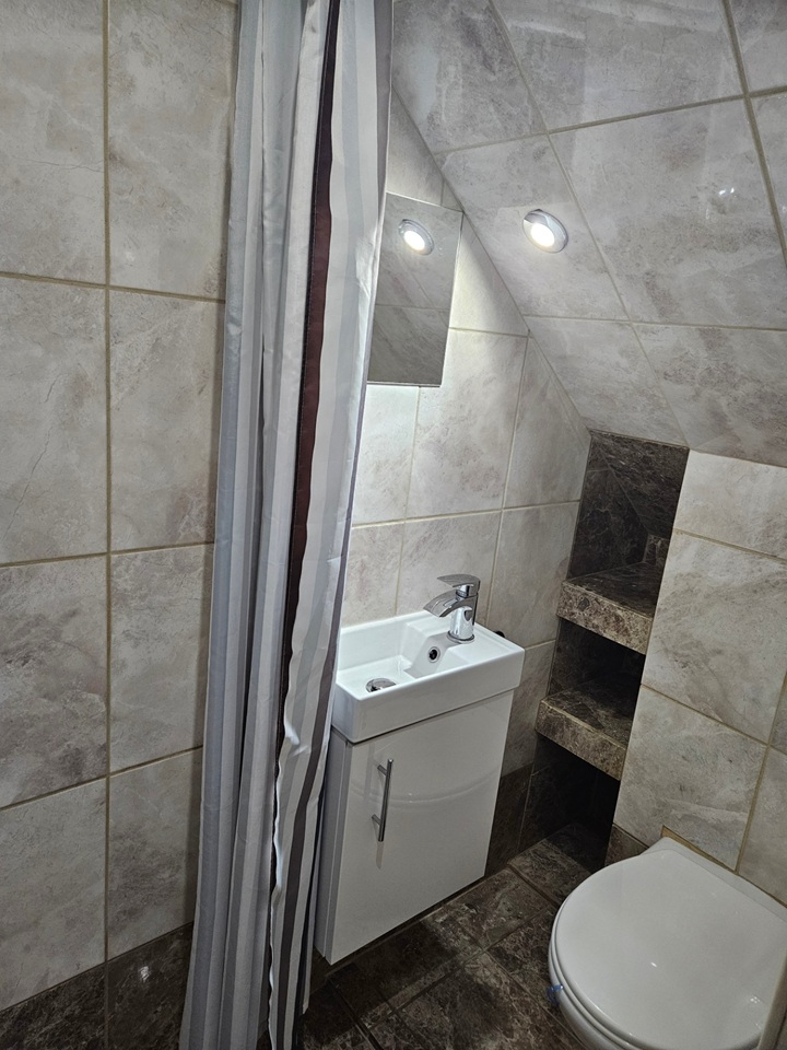 Additional image 26 of 3 Bed Terraced House, Hyvot Court, EH17, N1 7GU