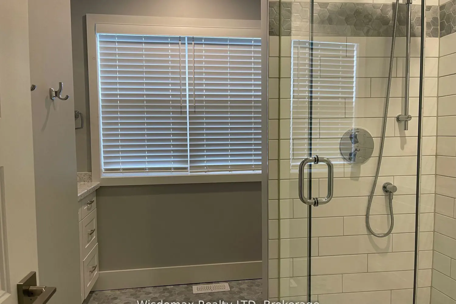 Additional image 9 of 341 Lakeshore Road