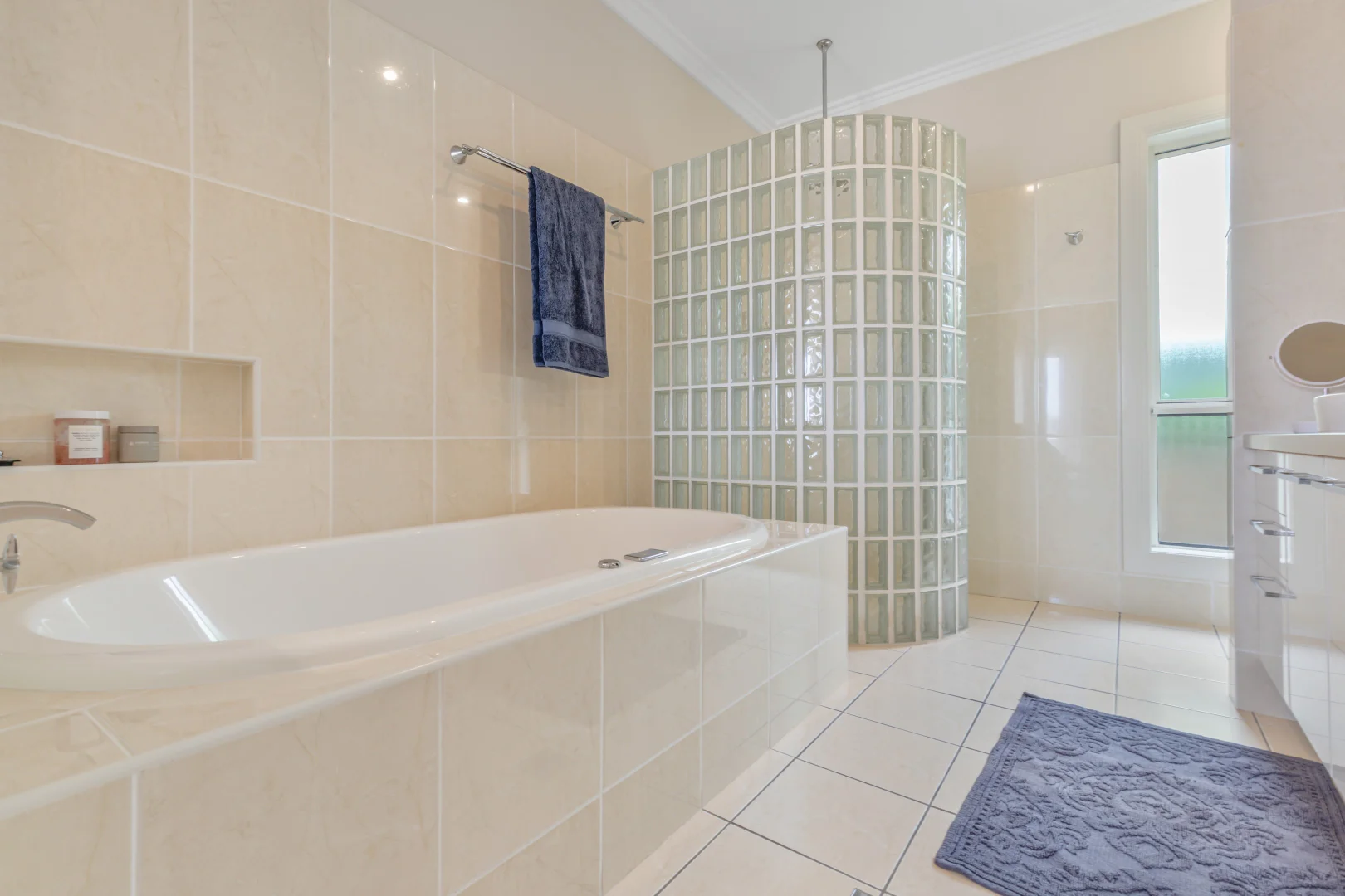 Additional image 14 of 4 Negundo Place, Bathurst NSW 2795