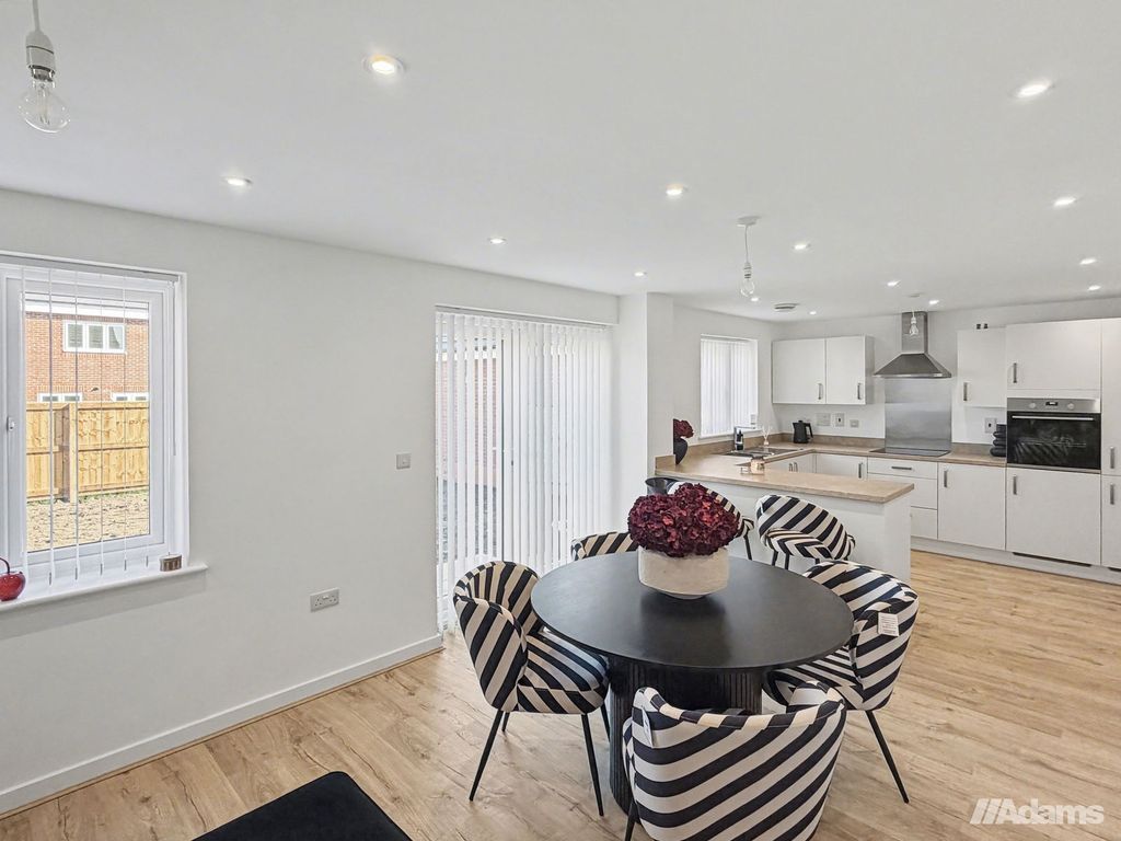 Additional image 6 of 4 bed detached house to rentHughes Close, Farnworth, Widnes WA8