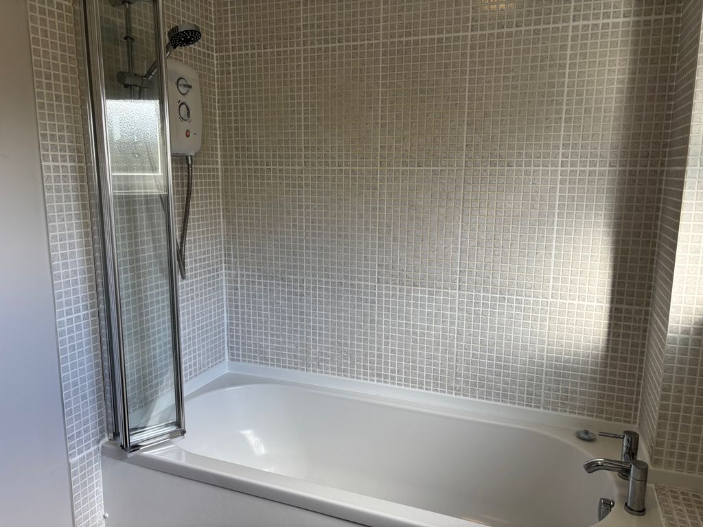 Additional image 10 of 2 bed flat to rentLangton View, East Calder EH53