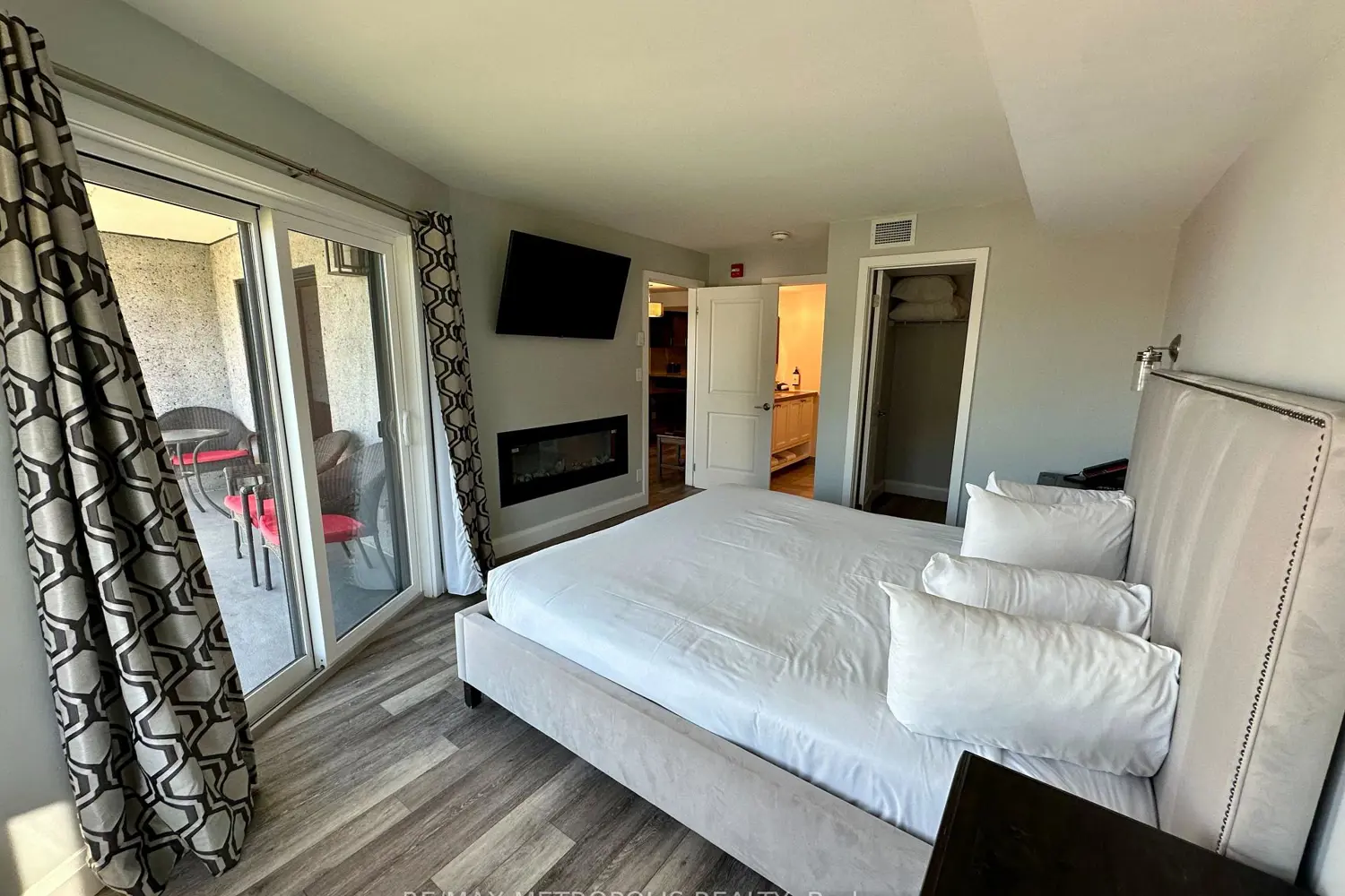 Additional image 13 of 80 Horseshoe Boulevard 301