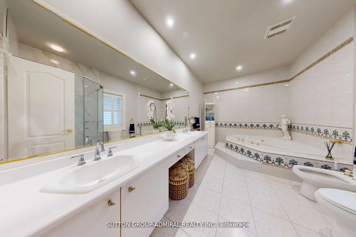 Additional image 8 of 220 King High Drive