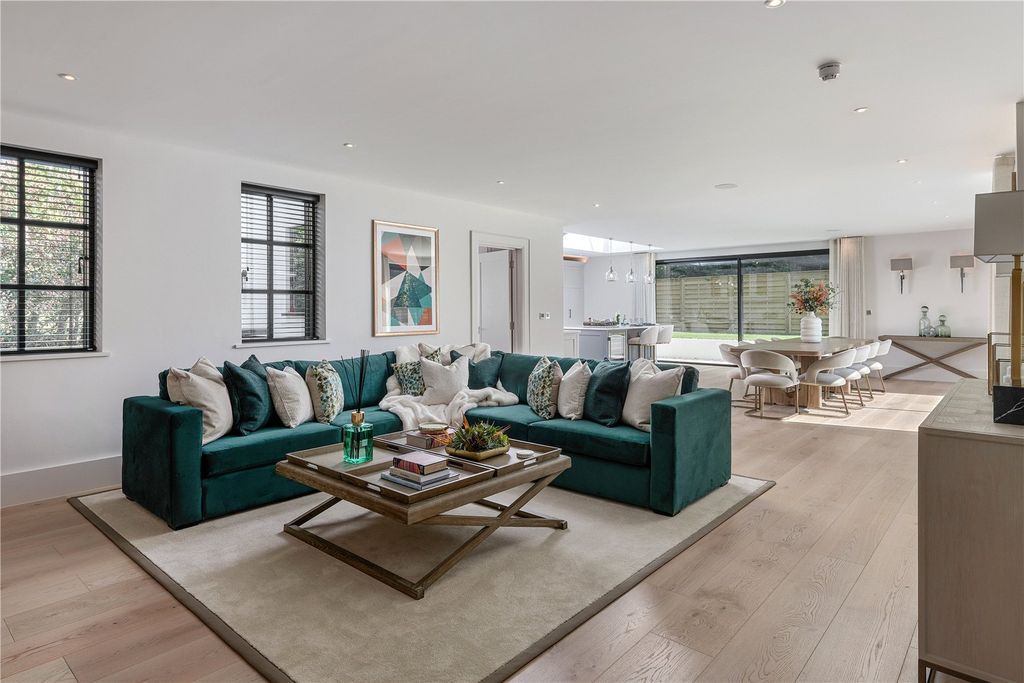 Additional image 3 of 6 bed detached house to rentFour Acres, Cobham, Surrey KT11